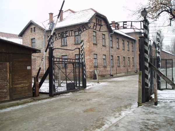 제 2차 세계대전 당시 아우슈비츠 수용소.